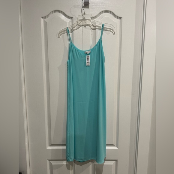 Babaton Dress - Picture 1 of 2